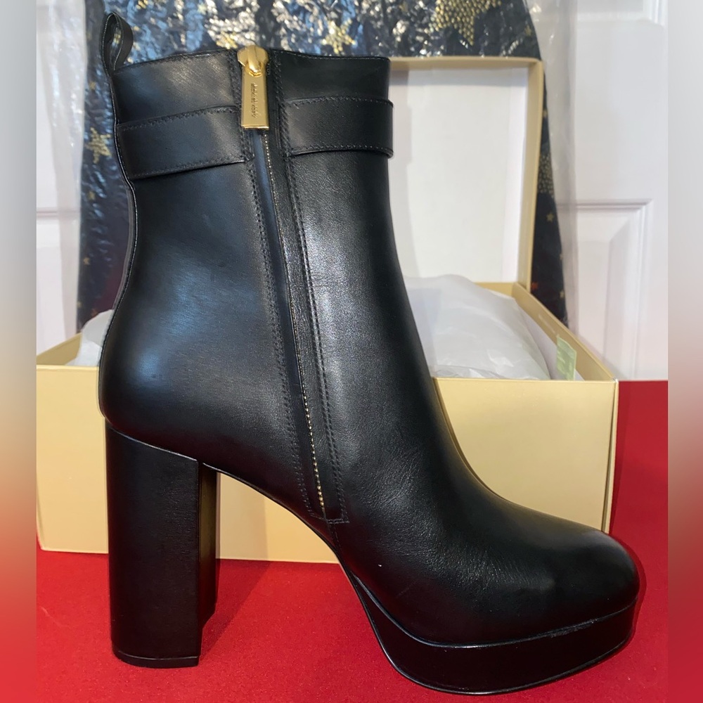NEW Michael Kors platform bootie - Picture 4 of 13
